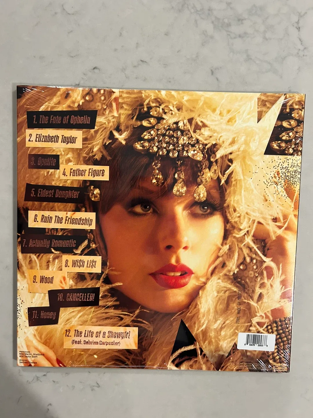 Taylor Swift - The Life of a Showgirl (Collector’s Edition) image indicator(2)