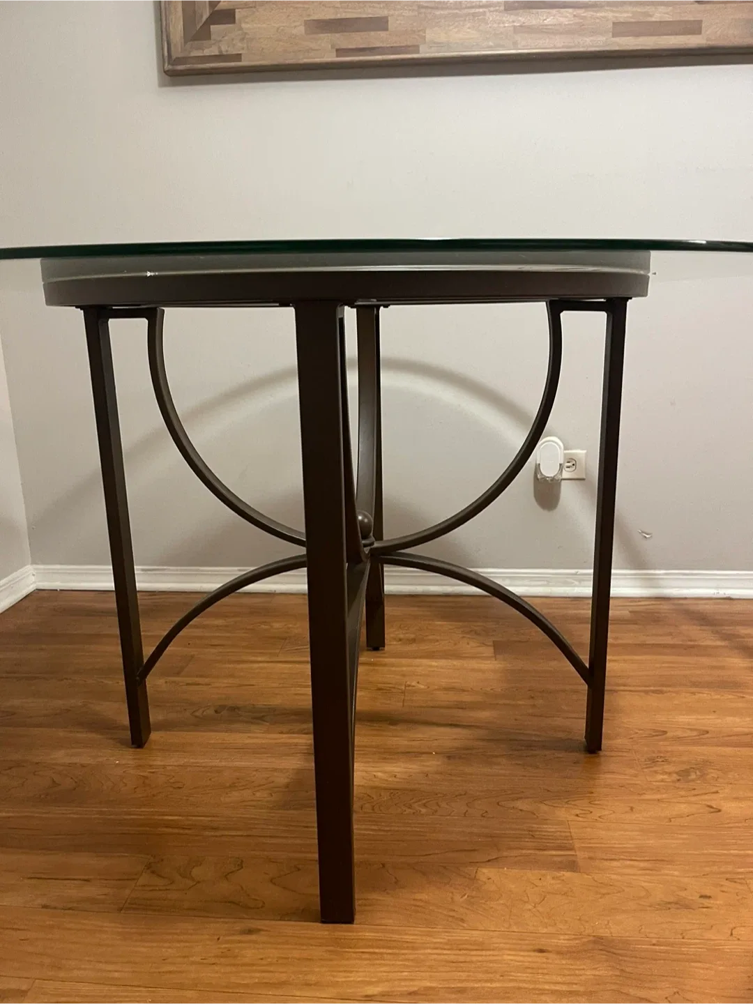 Round Glass Top Dining Table image indicator(2)