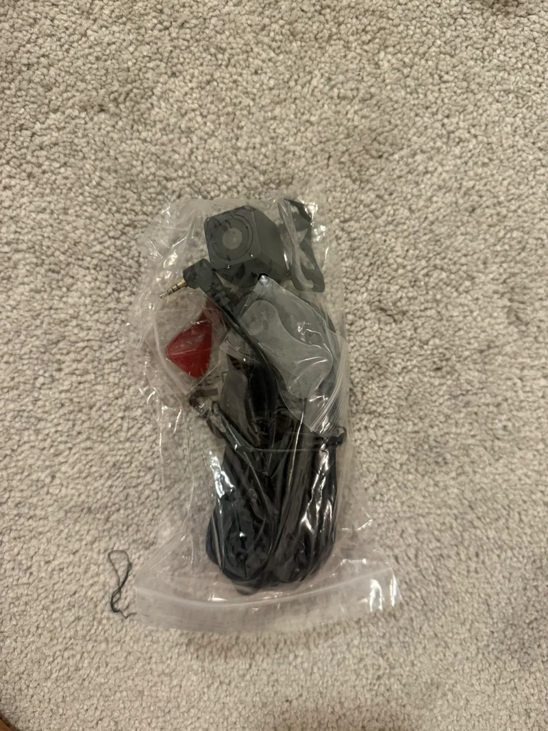 New in box! 4K Dash Camera Front and Rear + 32GB memory card image indicator(7)