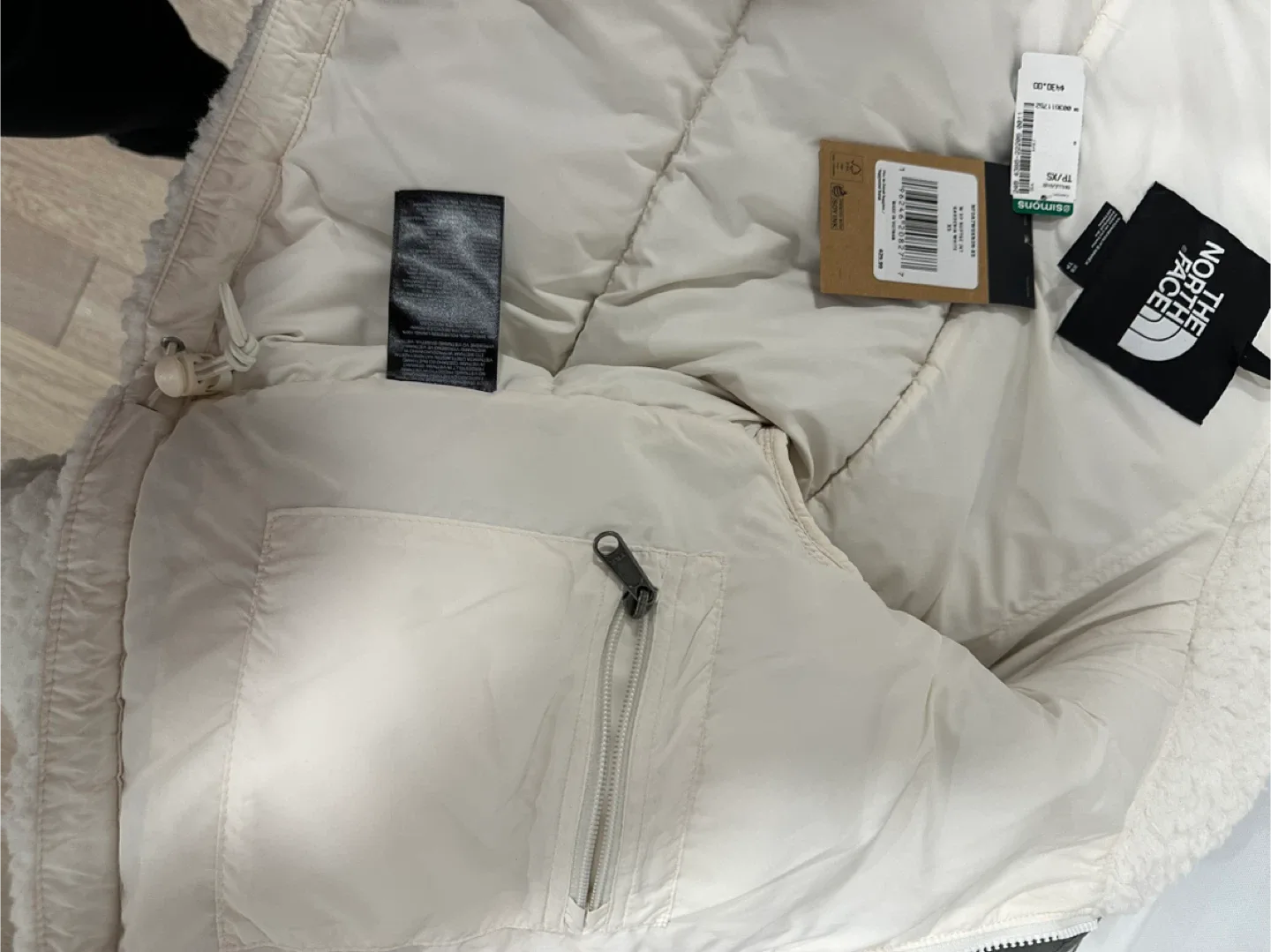 The North Face Nuptse Sherpa quilted Jacket XS image indicator(4)