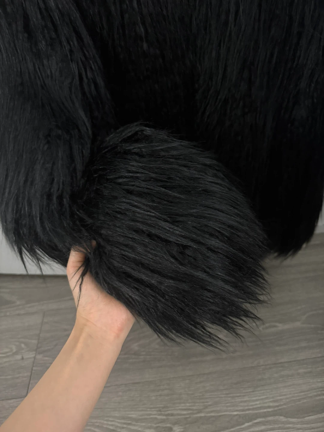 Black Fur jacket. - photo 3