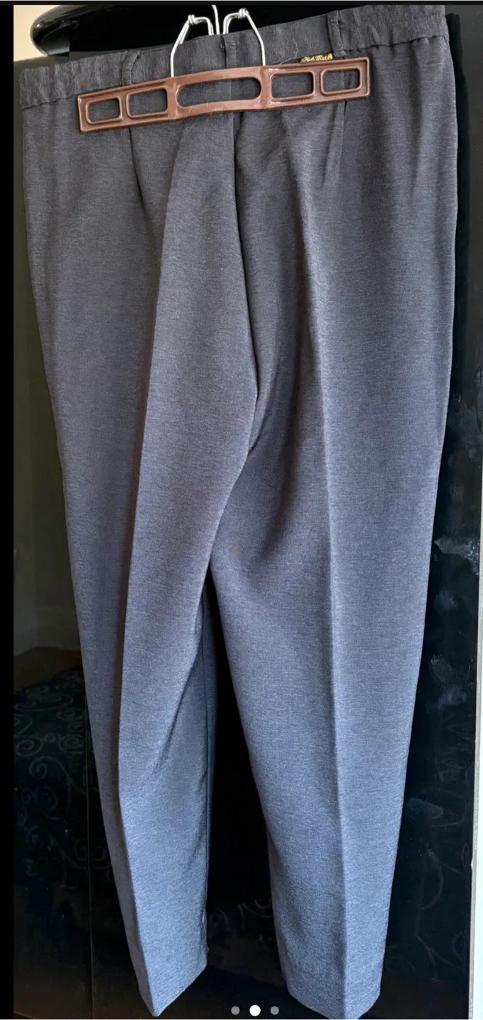 Women’s Dress Pants image indicator(2)