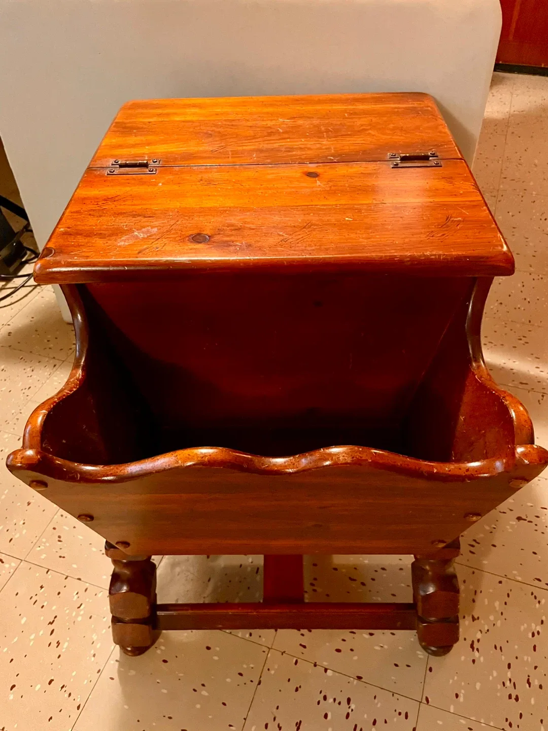 Solid Pine End Table w Storage & Built-in Book Rack image indicator(2)