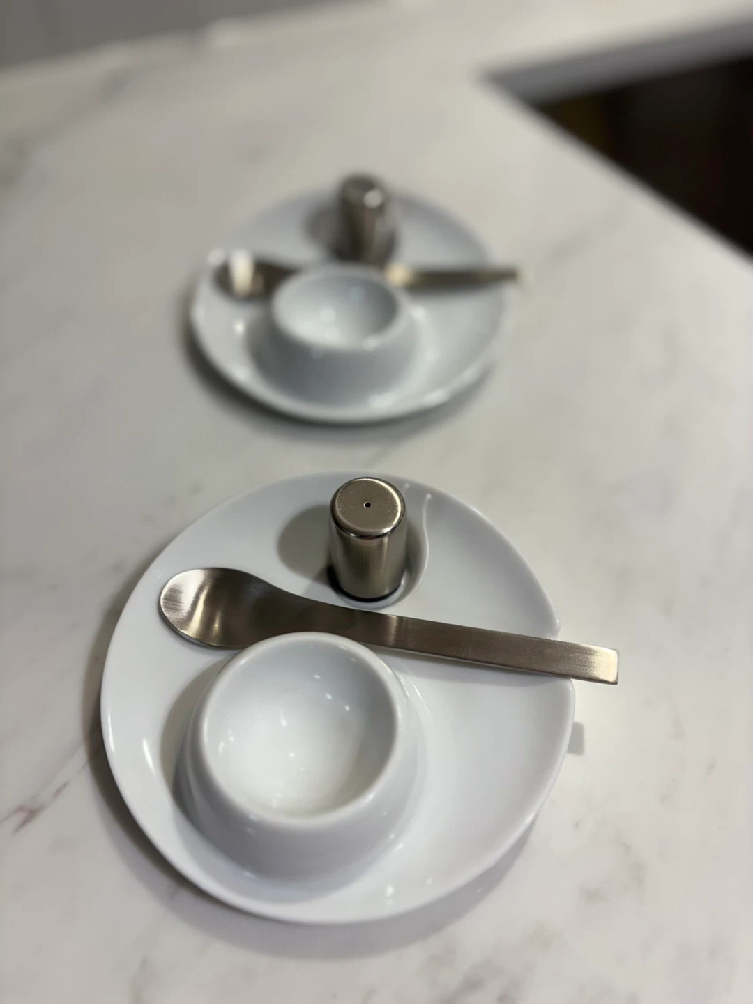 Egg Cup Set - Modern White Porcelain - photo 5