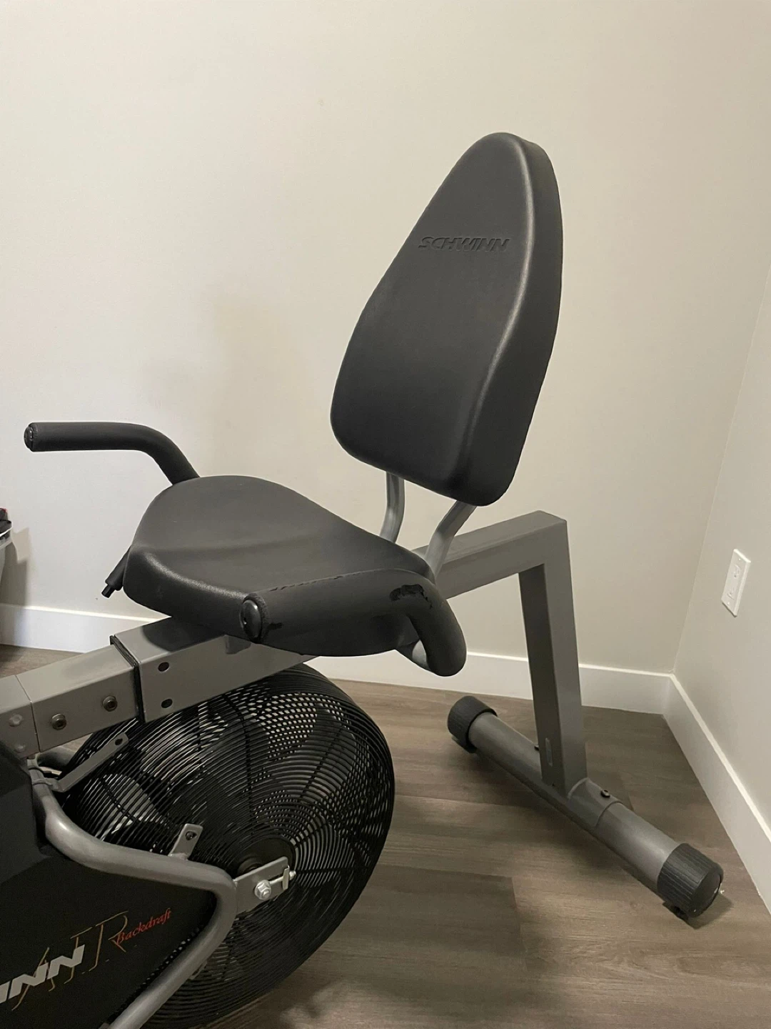 Schwinn Airdyne AD6 Recumbent Bike - photo 3