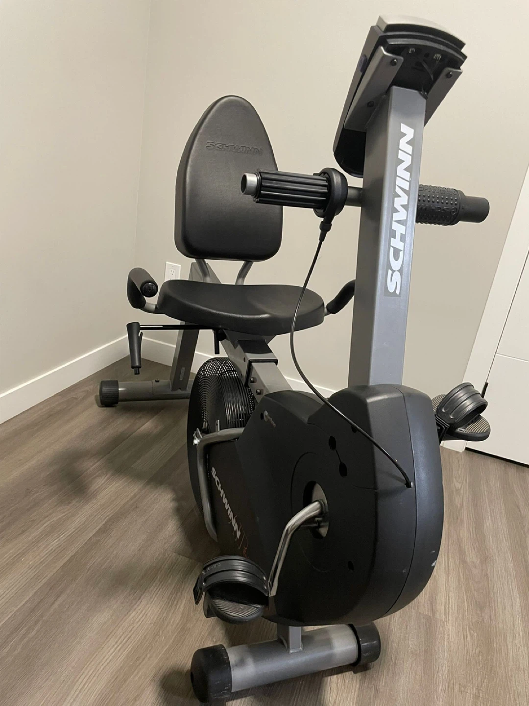 Schwinn Airdyne AD6 Recumbent Bike - photo 2
