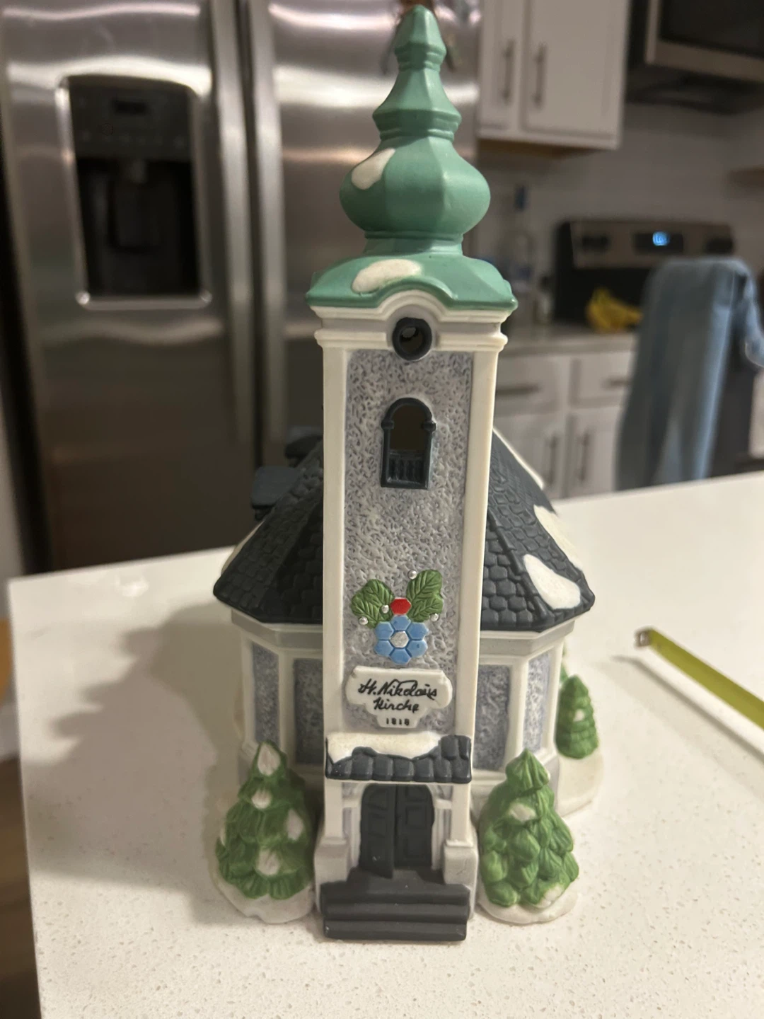 Department 56 St. Nikolaus Kirche Alpine Village Series - photo 2