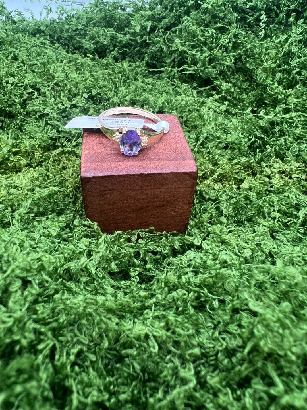 10k Gold Tanzanite Ring thumbnail