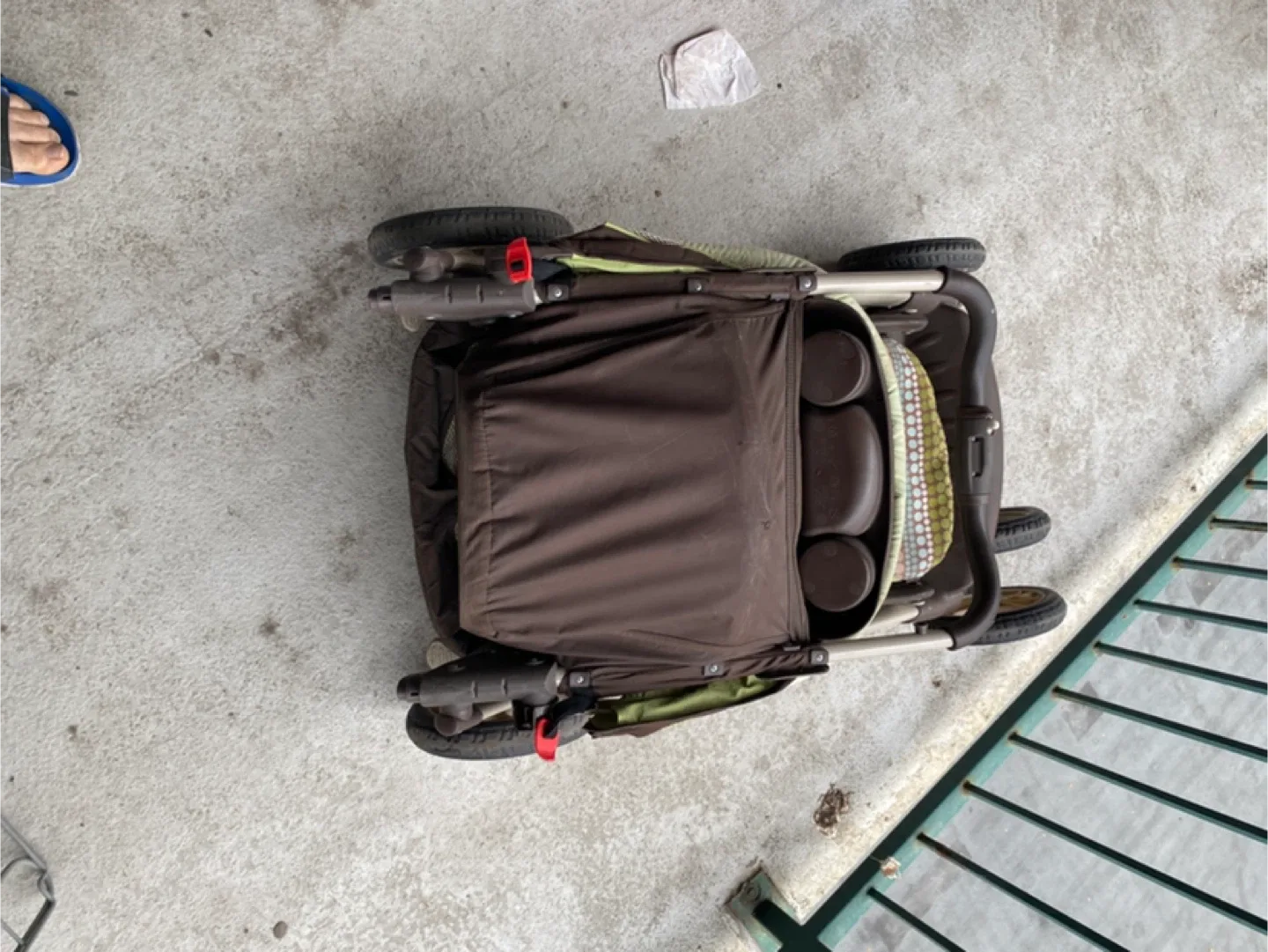 Graco Stroller - Brown & Green image indicator(9)