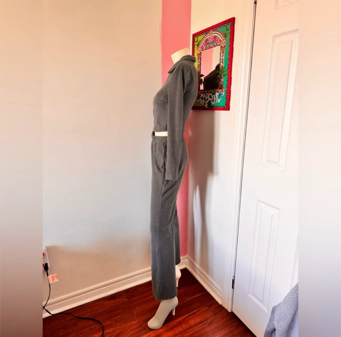 Grey Ribbed Zip Up Cropped Jacket and Flared Pants image indicator(4)