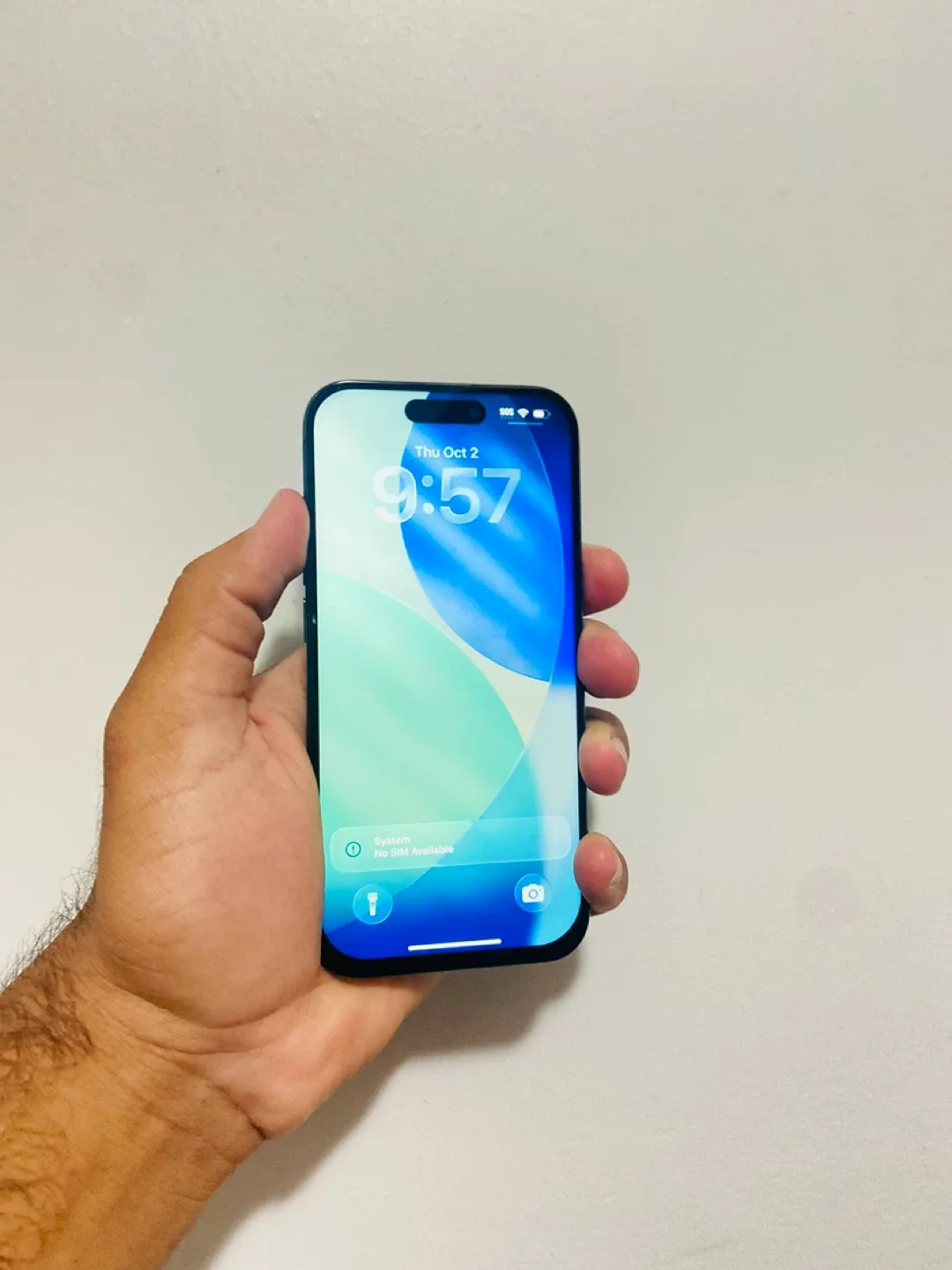 iPhone 15 Pro 128GB No Face ID - Like New! image indicator(2)