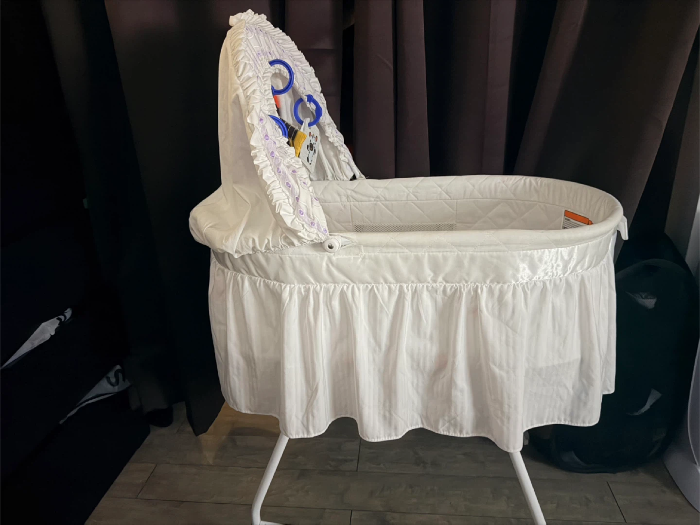 White Baby Bassinet - photo 3