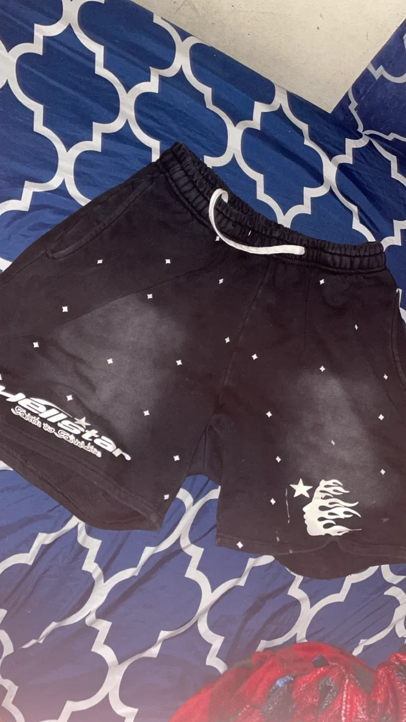 Hellstar Black Shorts Size M image indicator(3)