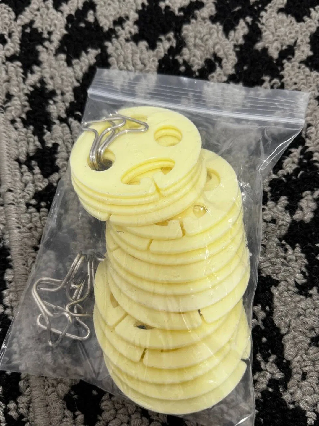 Aierxuan Truck Seat Covers  Ford F150,250,350,450, — Black & Red image indicator(10)