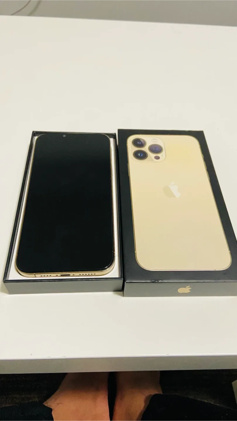 iPhone 13 Pro Max Gold 128 GB thumbnail
