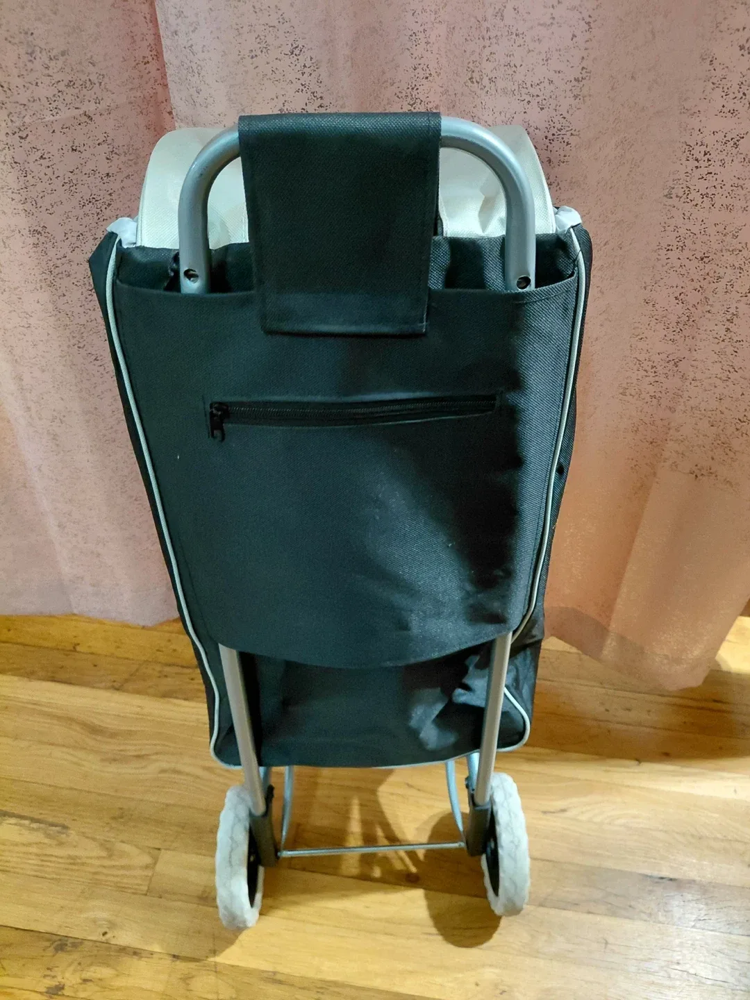 Rolling Shopping Cart - Black & White image indicator(2)