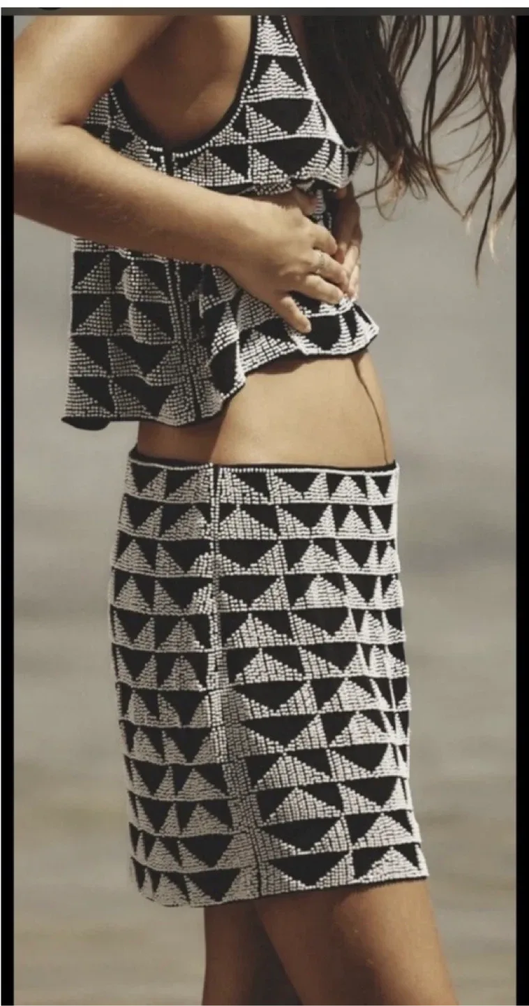 Zara Beaded Mini Skirt - Size M image indicator(2)