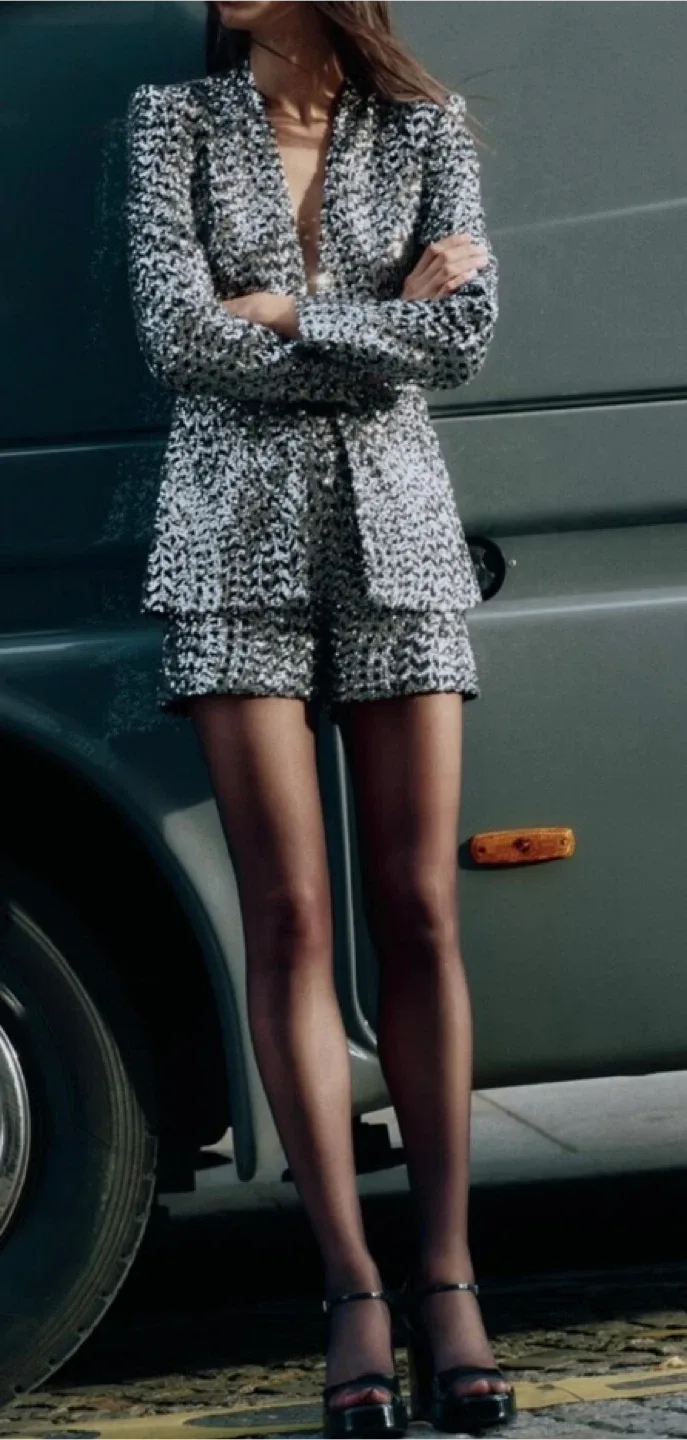 Zara Sequin Shorts - Size M image indicator(8)