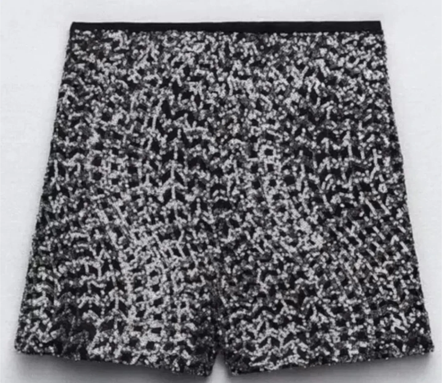 Zara Sequin Shorts - Size M image indicator(7)