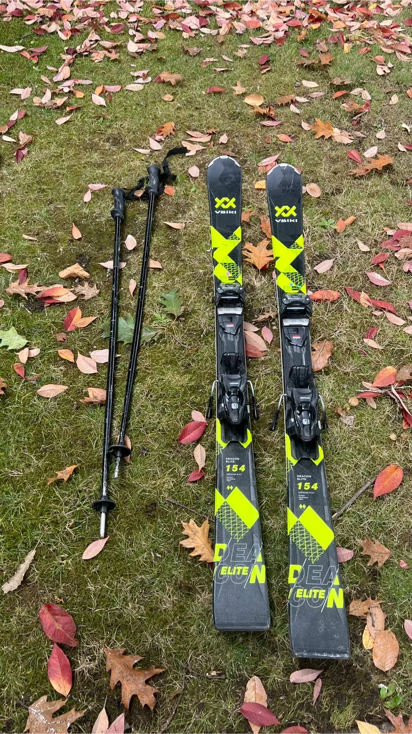 Völkl Deacon Elite 154 Skis thumbnail