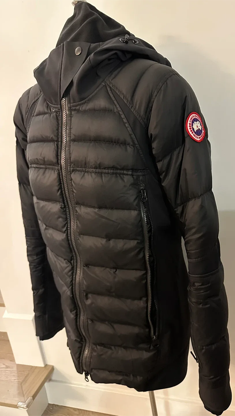 Canada Goose Hybridge Sutton Coat - Black, size small image indicator(7)