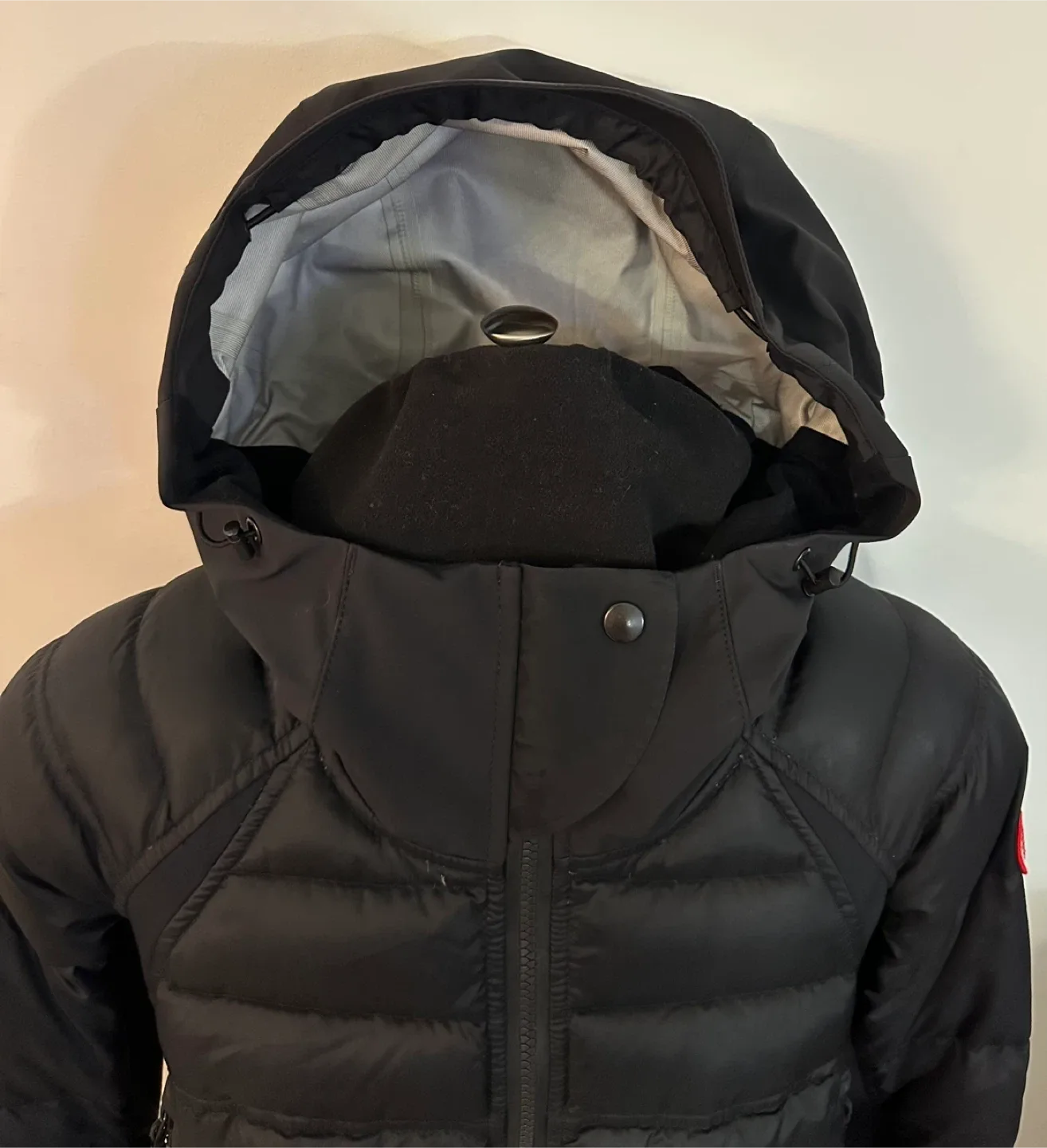 Canada Goose Hybridge Sutton Coat - Black, size small image indicator(8)