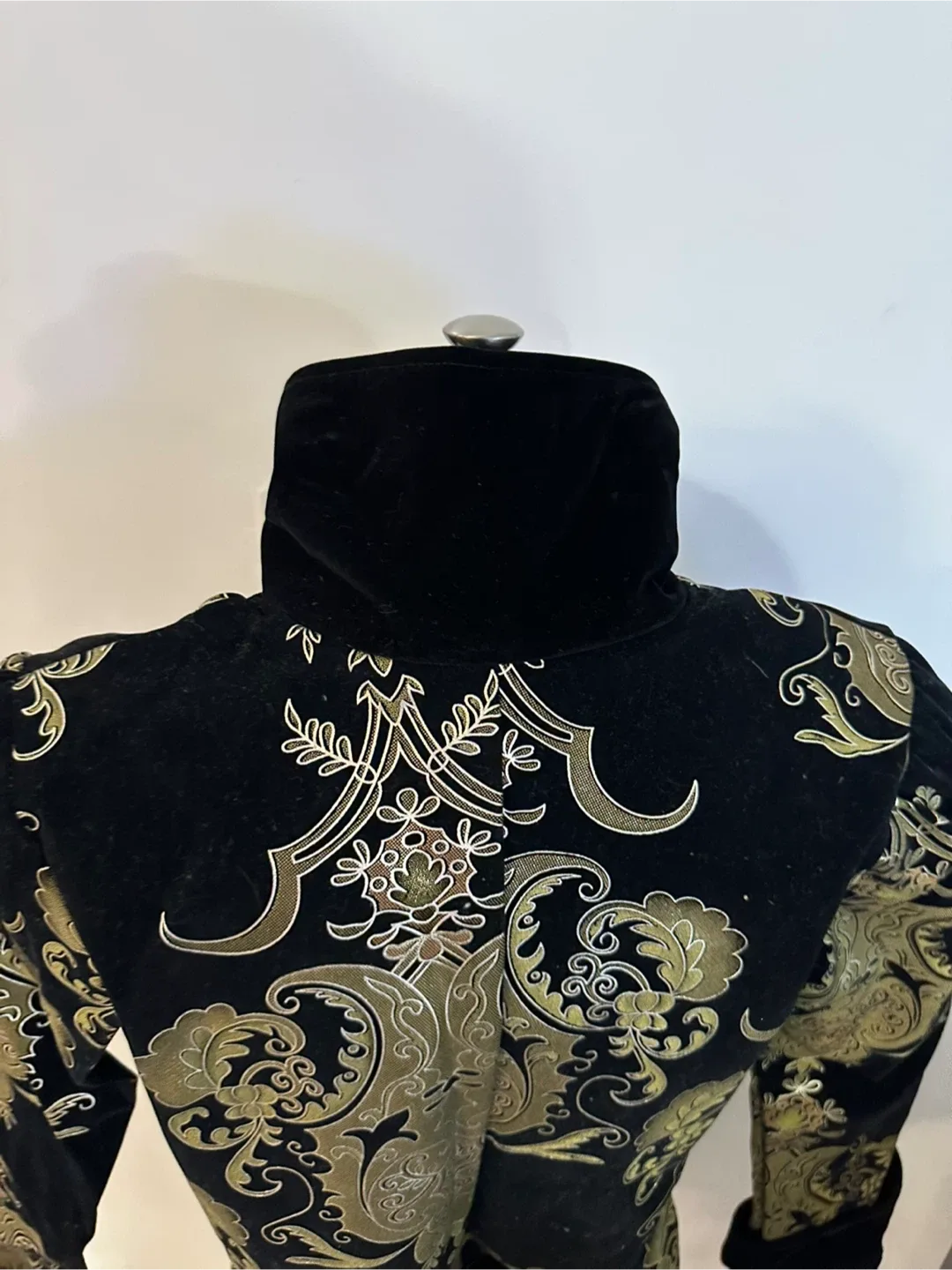 Charades Elegant Pirate Lady Costume - Size Large image indicator(3)