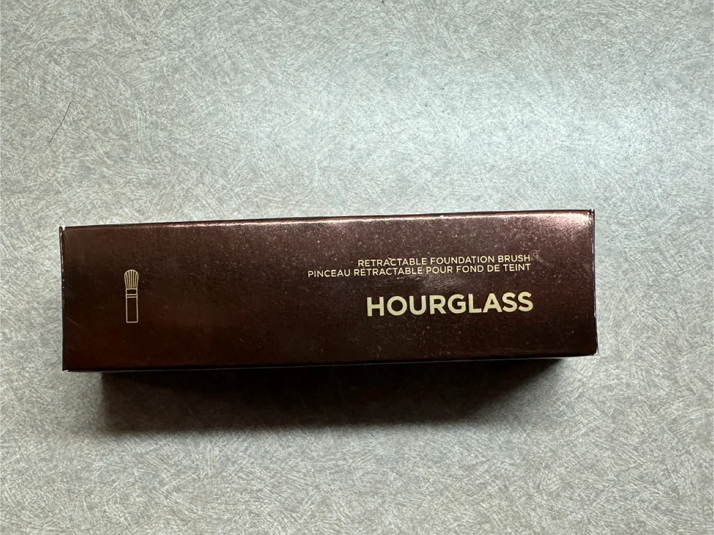 Hourglass Retractable Foundation Brush image indicator(3)