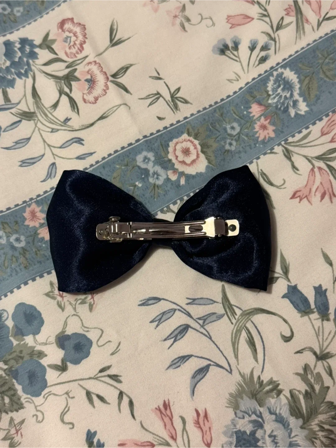 Navy Satin Bow Hair Clip image indicator(2)