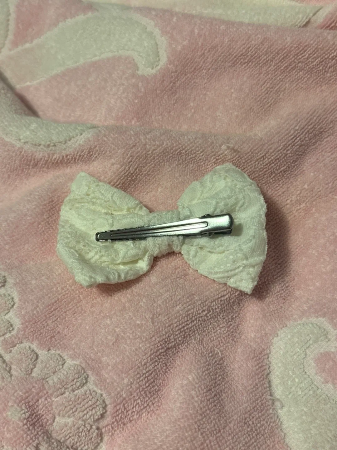 White Lace Bow Hair Clip image indicator(2)