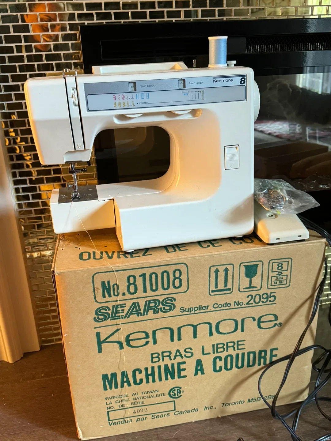 Kenmore 8 Sewing Machine with Box image indicator(3)
