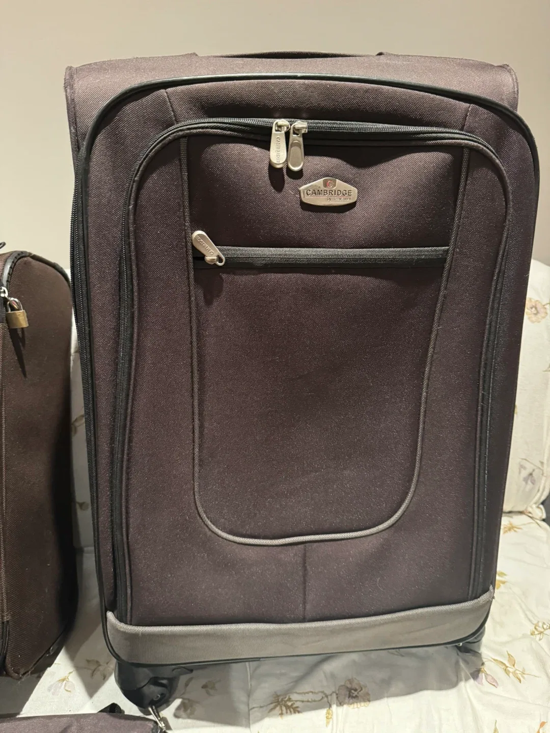 Cambridge & Air Canada Luggage Set - Brown image indicator(9)