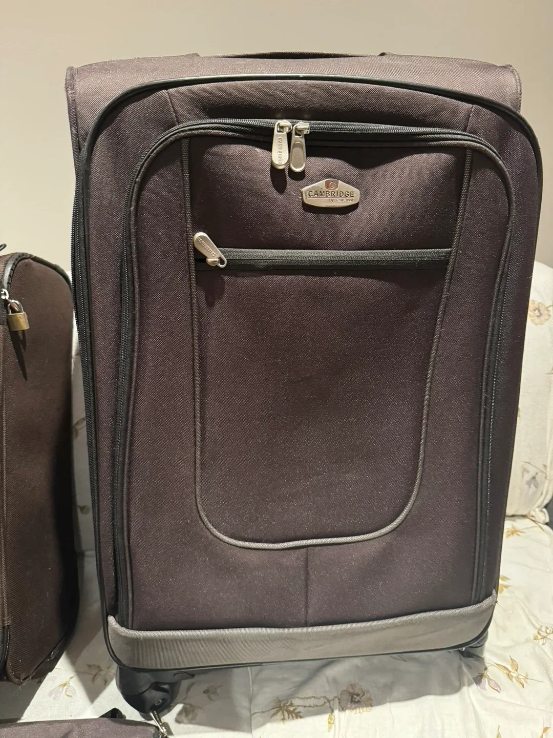 Cambridge & Air Canada Luggage Set - Brown image indicator(7)