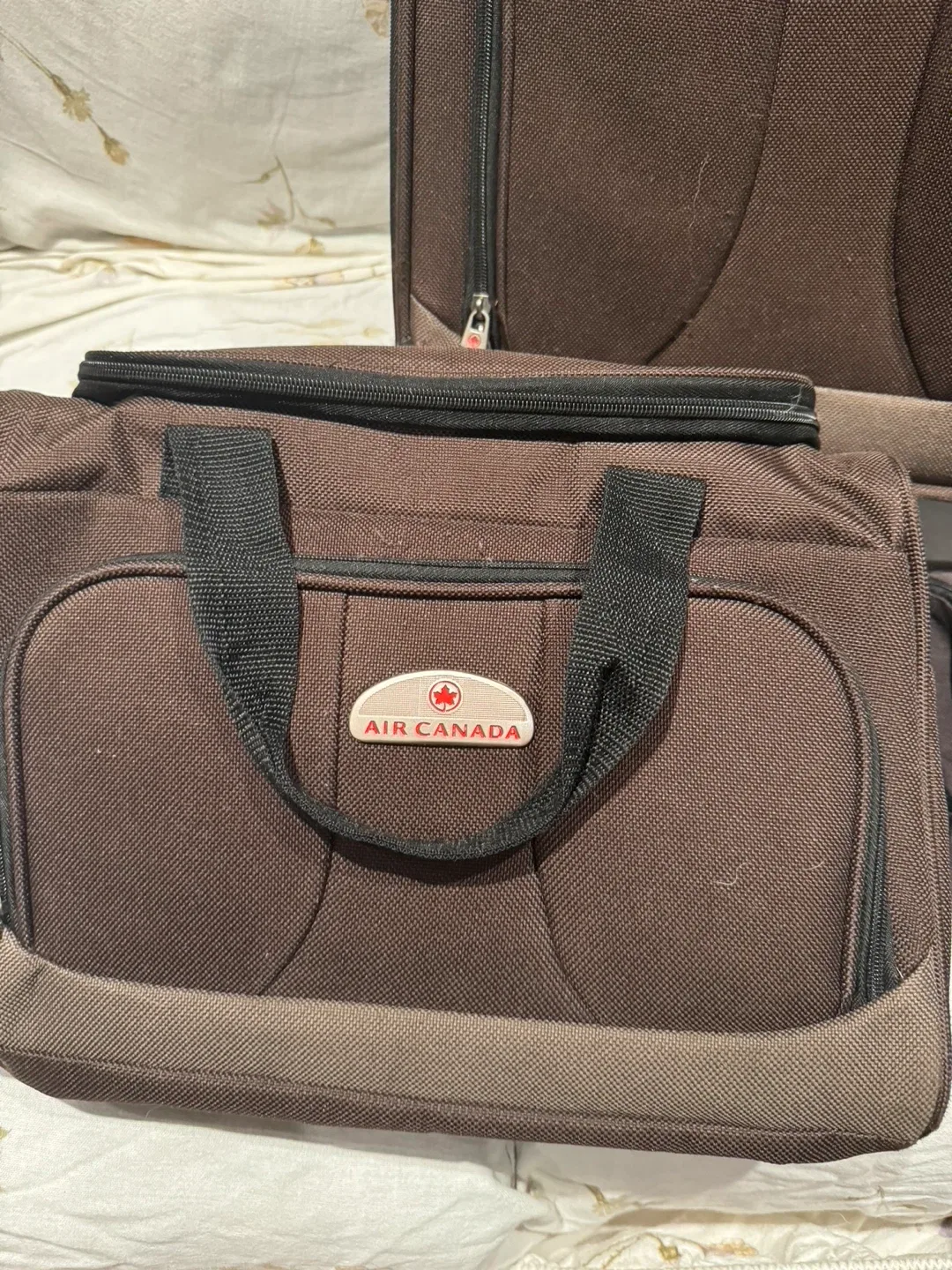 Cambridge & Air Canada Luggage Set - Brown image indicator(4)