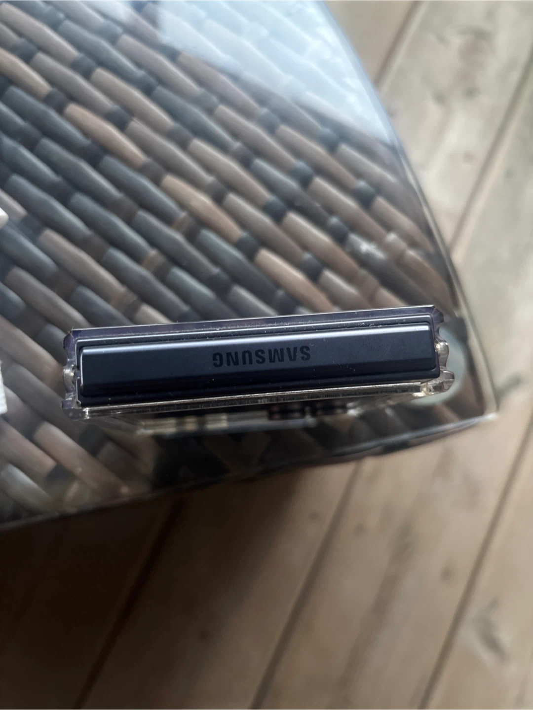 Samsung Galaxy Z Flip 7 - photo 3