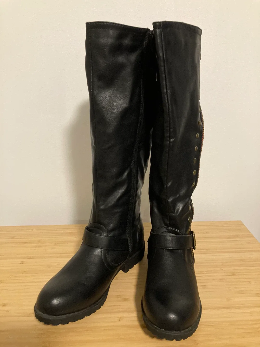 Brand New Black Boots image indicator(2)