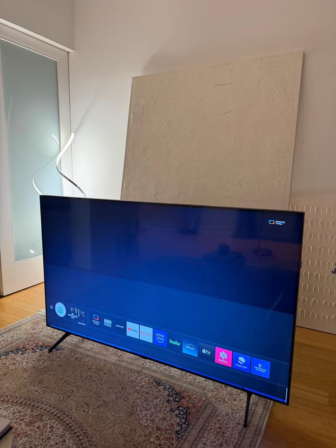 70” Samsung Smart TV - photo 2