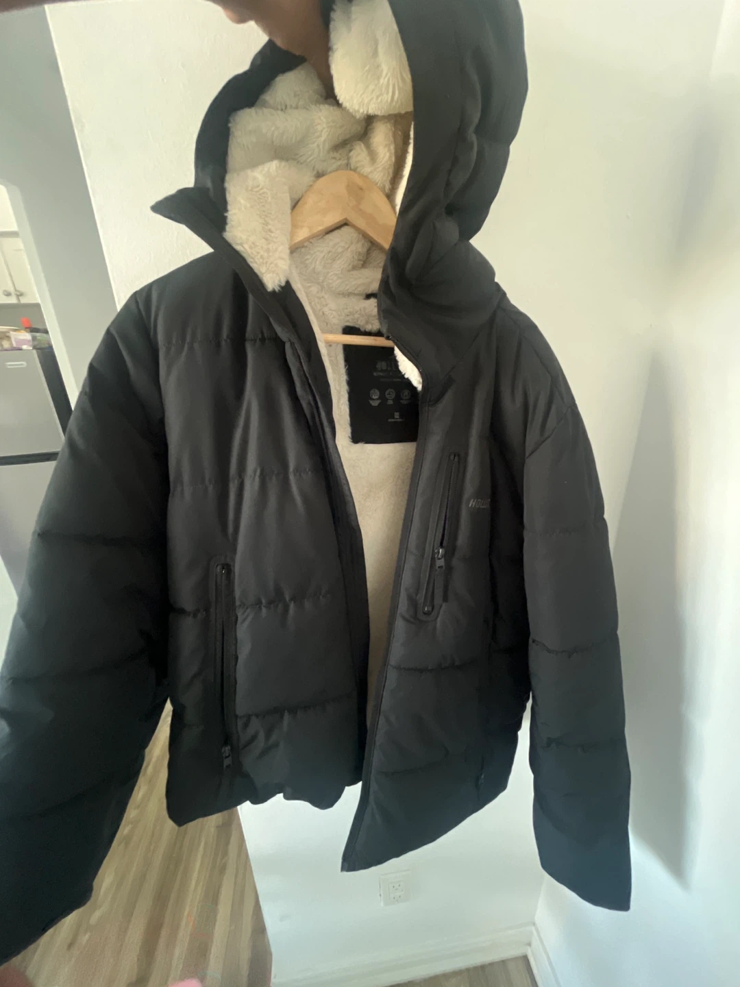 Hollister Ultimate Puffer Jacket - Size M