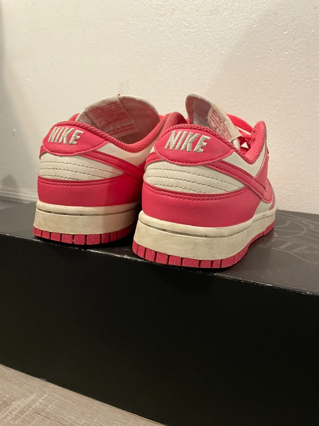 Nike Dunk Low Pink/White, US 7 image indicator(3)