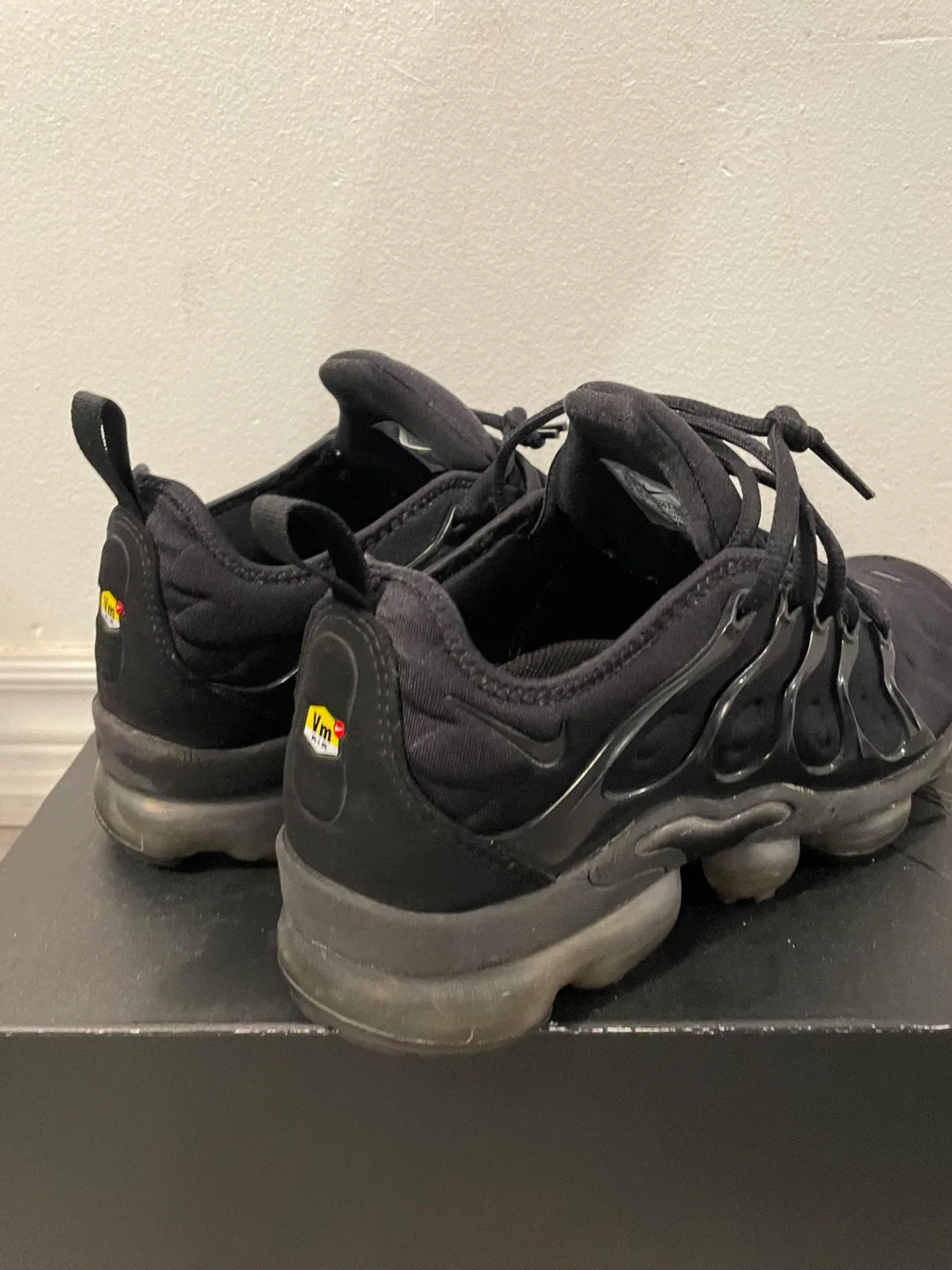Nike Air VaporMax Plus Black image indicator(3)