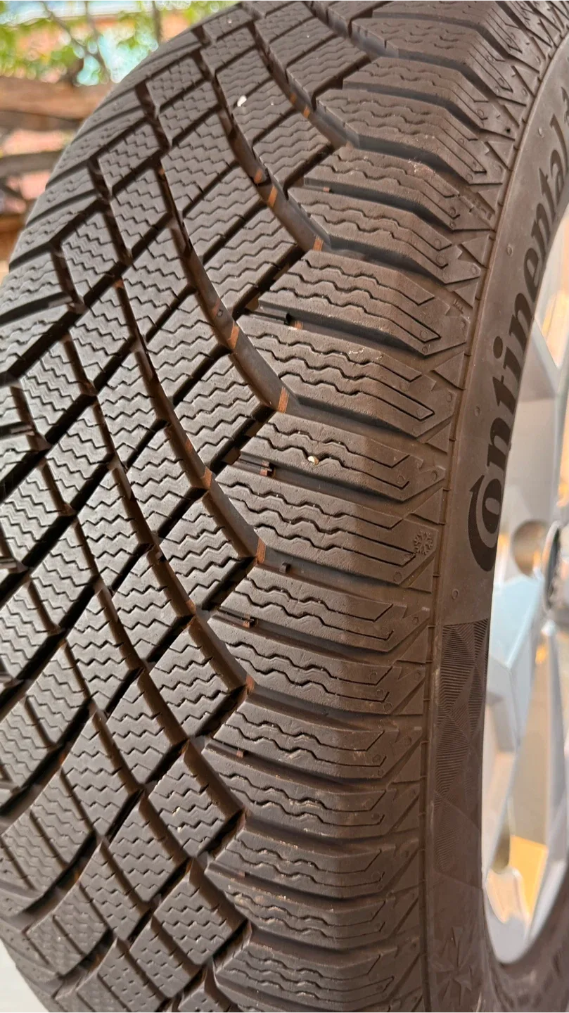 Audi Q3 alloy wheels image indicator(5)