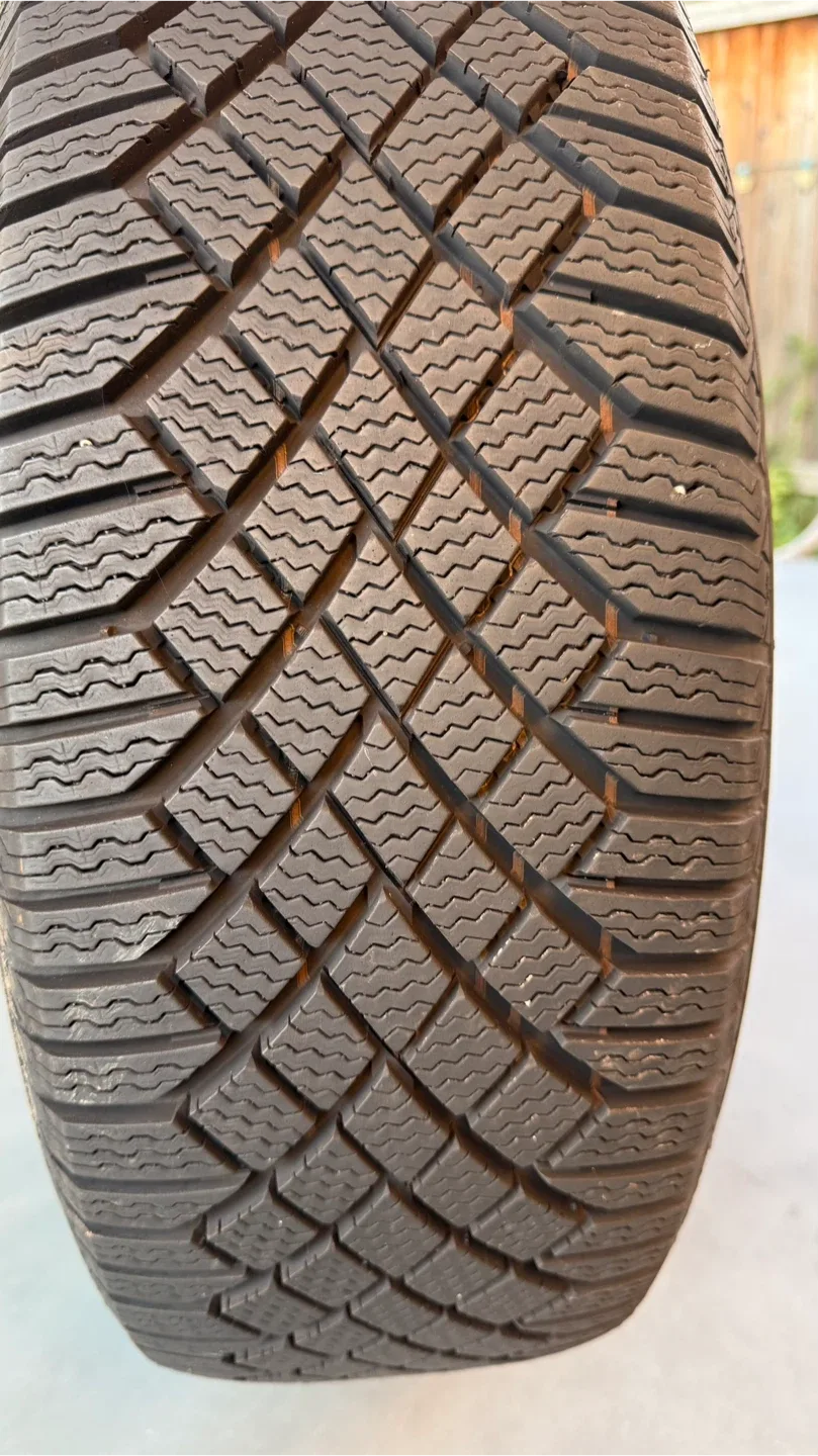 Audi Q3 alloy wheels image indicator(4)