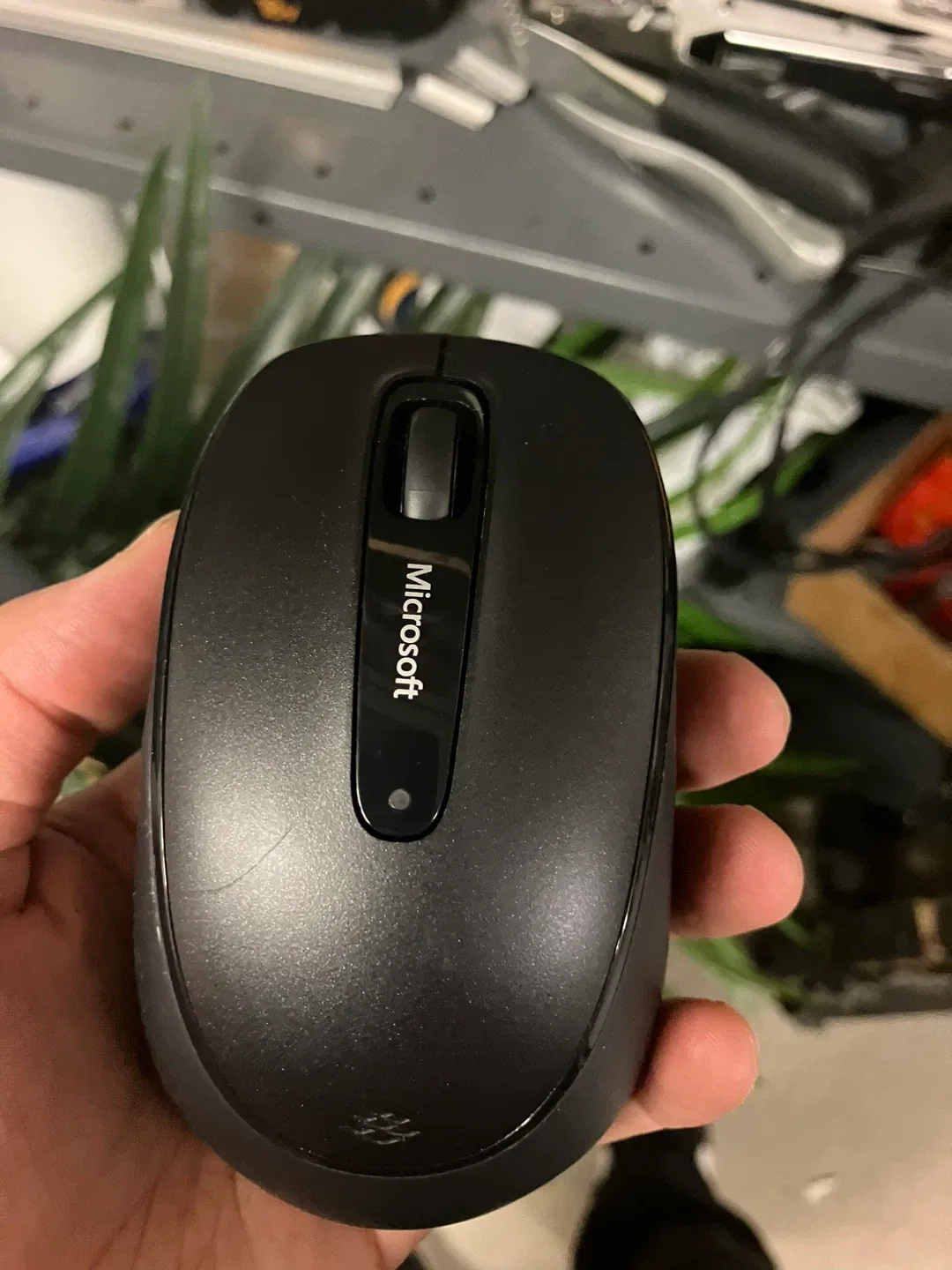 Microsoft Black Wireless Mouse thumbnail