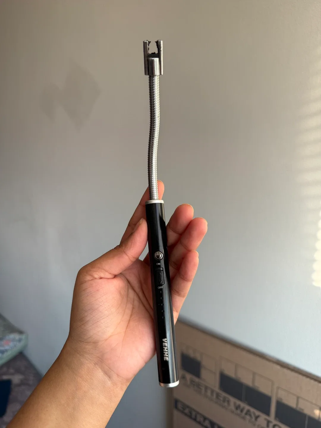 VEHHE Rechargeable Arc Lighter thumbnail