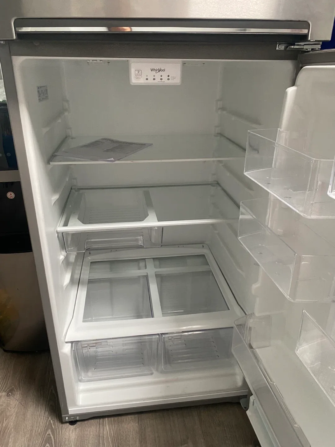 Whirlpool Top Freezer Refrigerator - Silver image indicator(4)