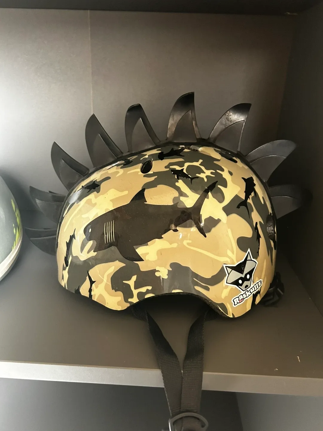 Raskullz Kids Helmet thumbnail