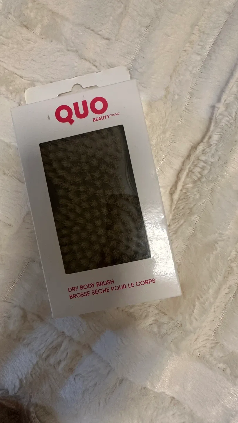 Quo Beauty Dry Body Brush thumbnail