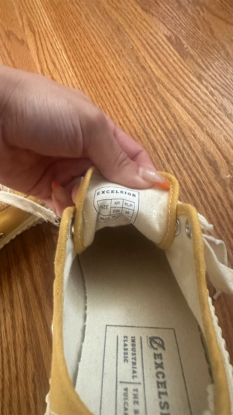 Excelsior Classic Sneakers, Size 36 - photo 4