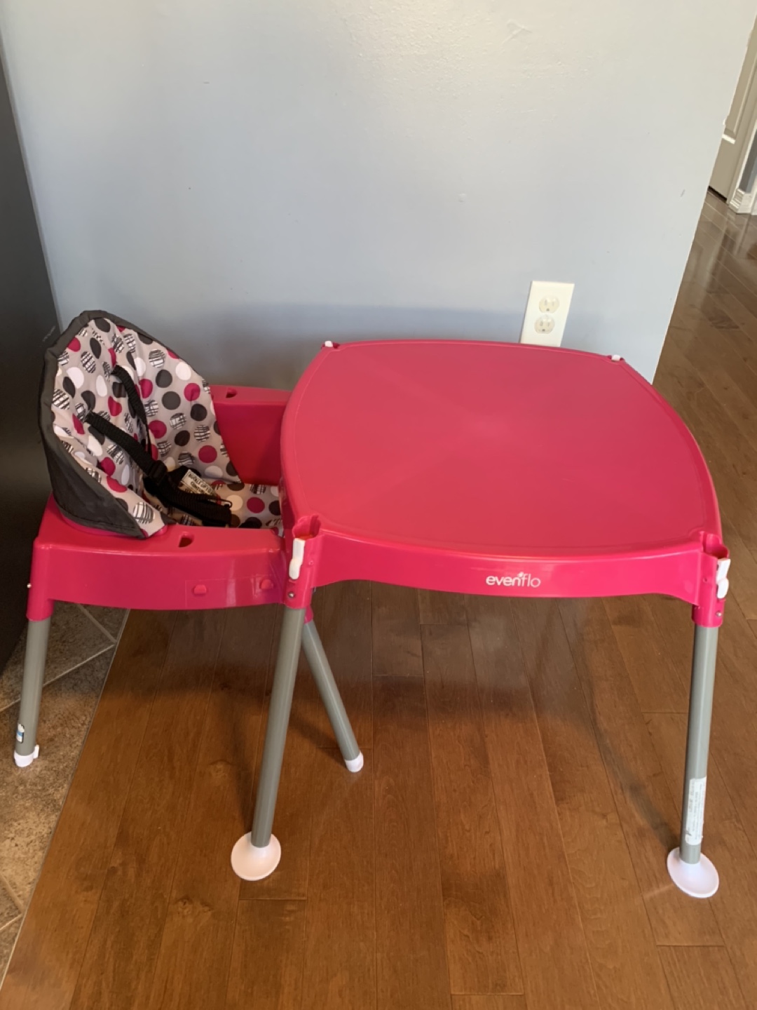 Evenflo convertible High Chair - photo 2