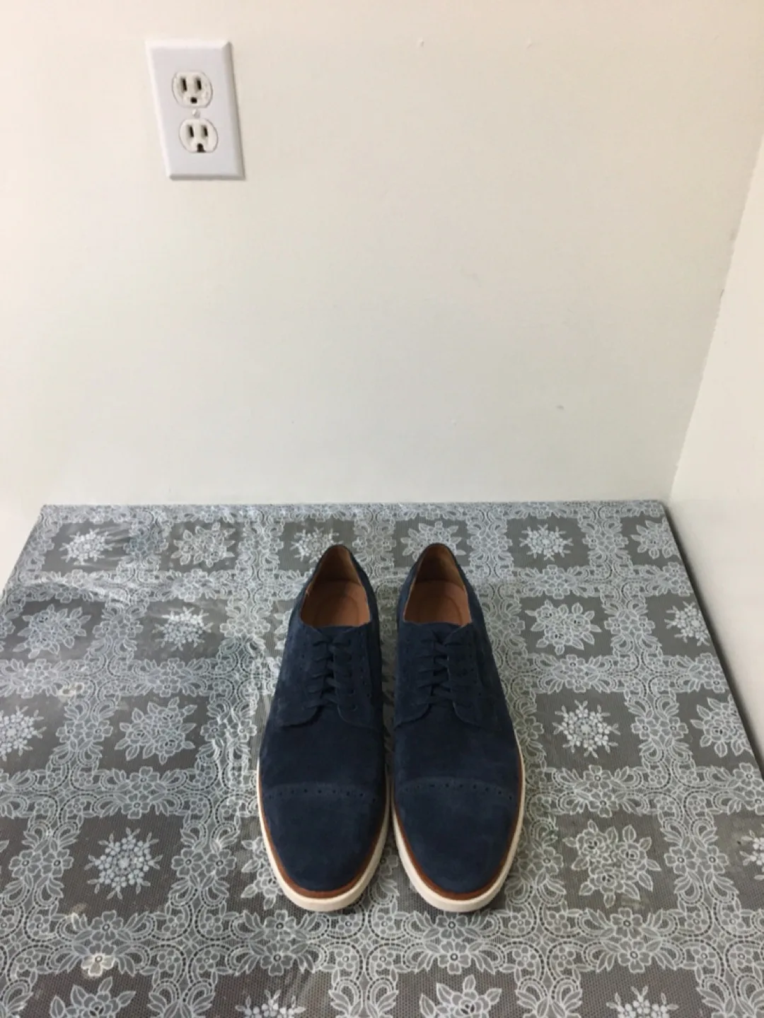 Allen Edmonds Suede Oxfords, Size Unknown